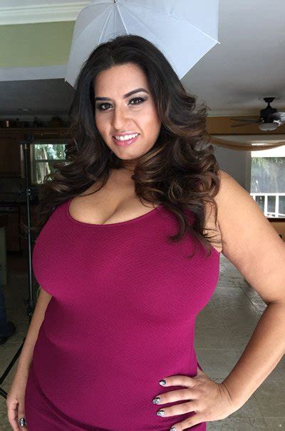 Sofia Rose: Making BBW Mainstream, Loving My Body